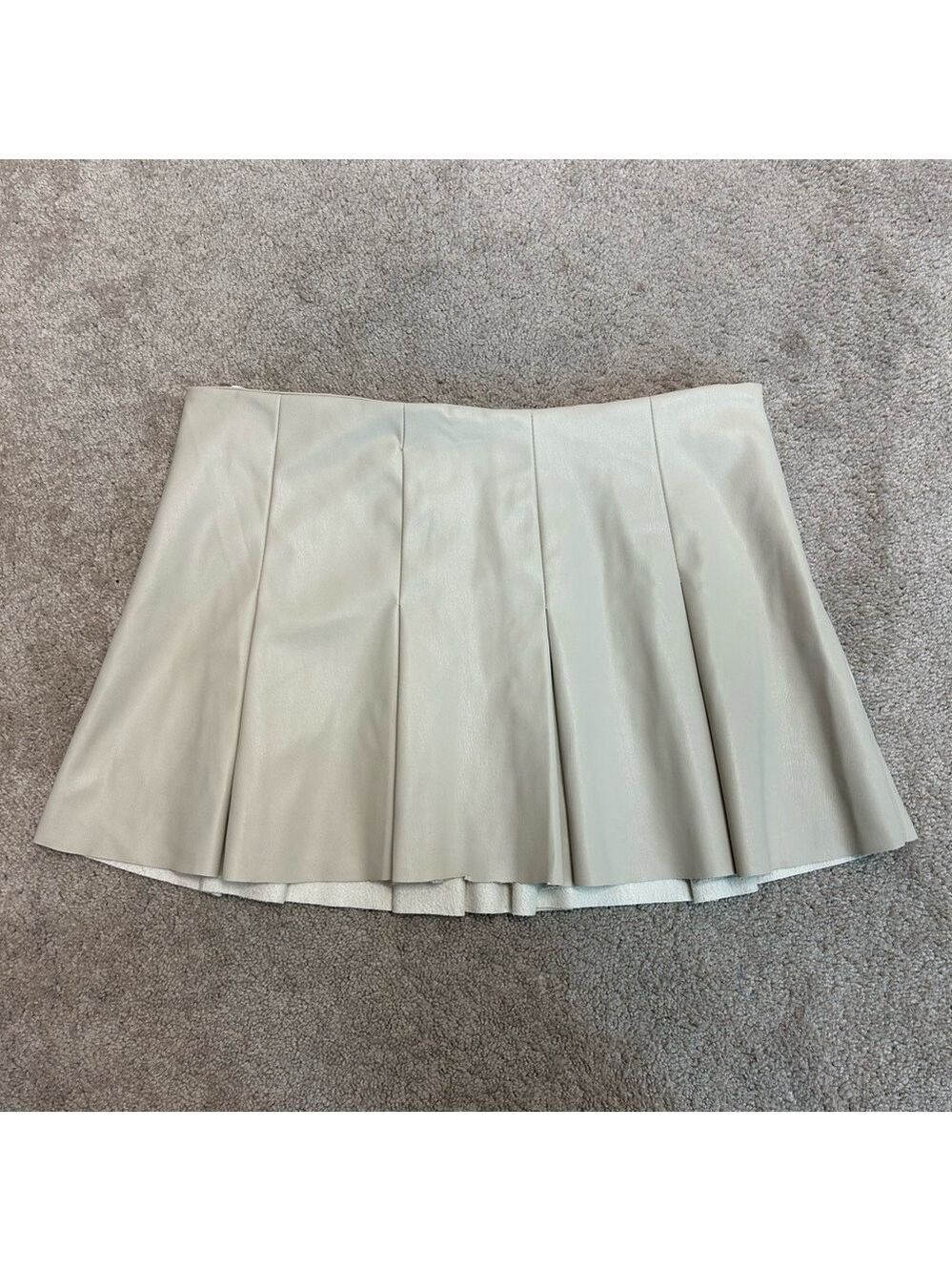 Zara cream ecru faux leather pleated skater mini skirt pleather vegan Sz L NWOT